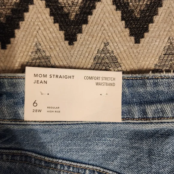 Patchwork Distressed Jeans - Picture 3 of 5